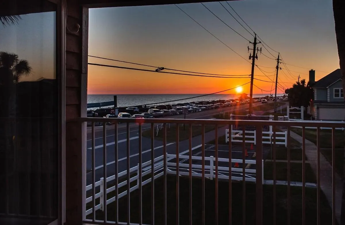 Cozy Beachfront Bliss With Ocean Views Destin 0*,  United States