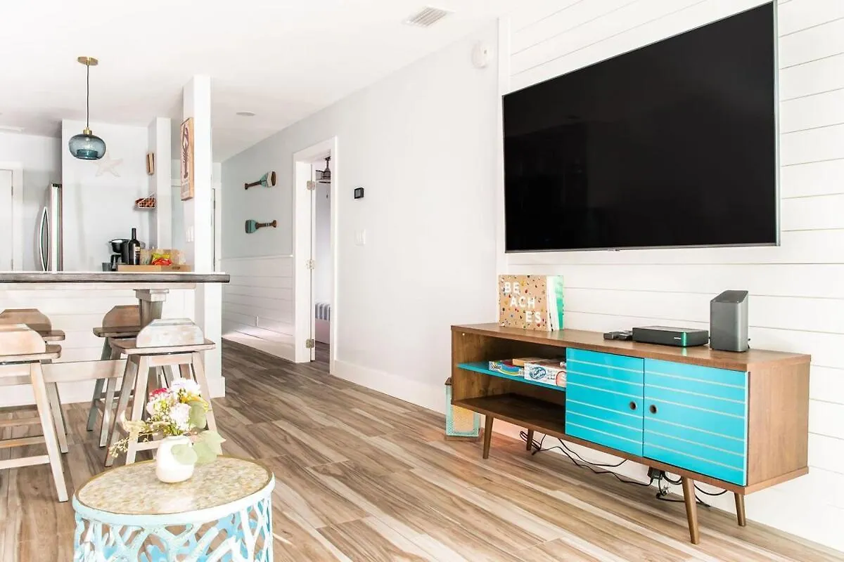Apartment Cozy Beachfront Bliss With Ocean Views Destin