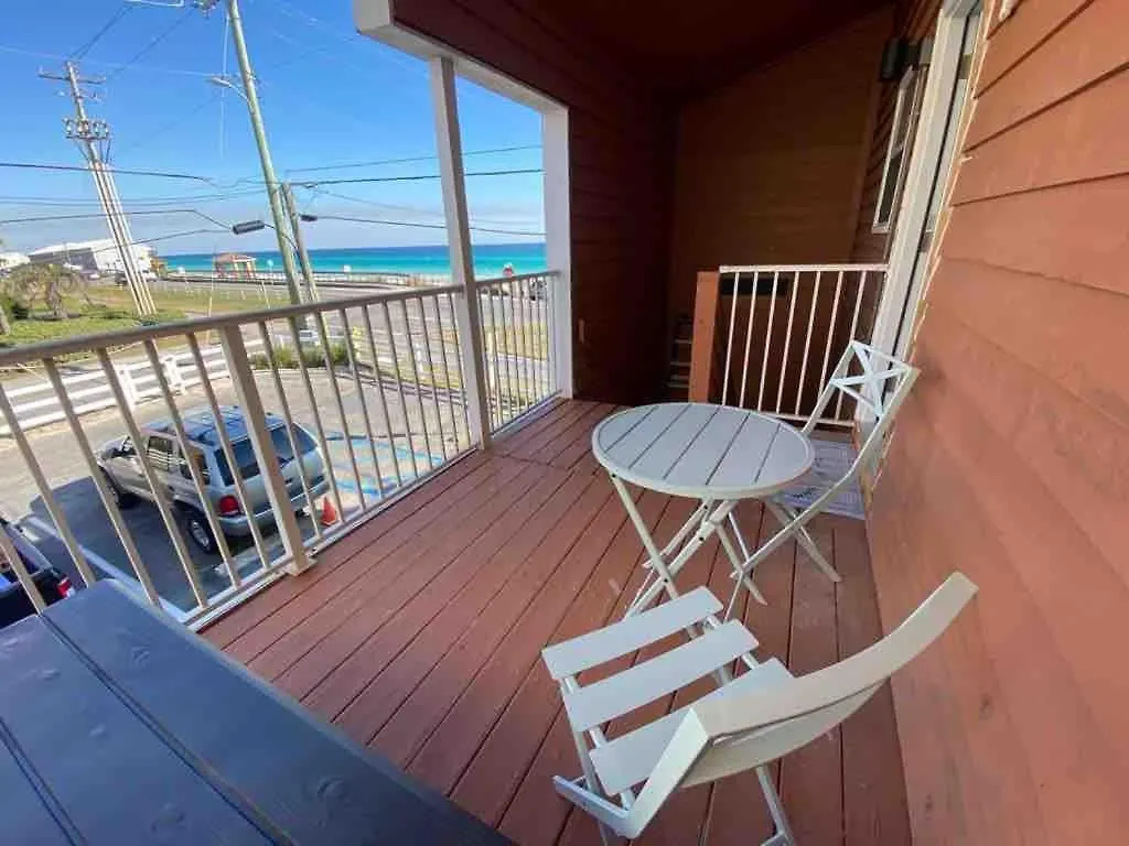 Apartment Cozy Beachfront Bliss With Ocean Views Destin